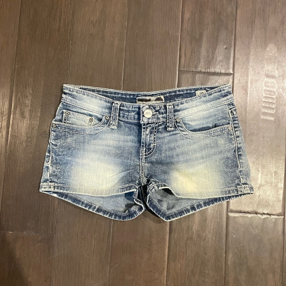 BKE Stella Low Rise Light Wash Denim Shorts